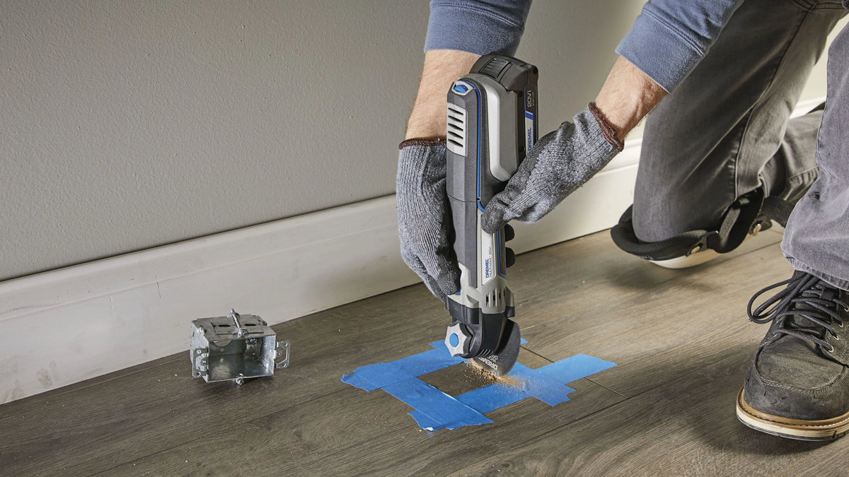 Cordless Oscillating Multi-Tool Kit with Two Batteries L511