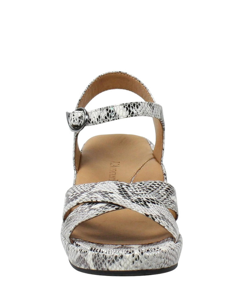 Black/White Snake 8 Q193919