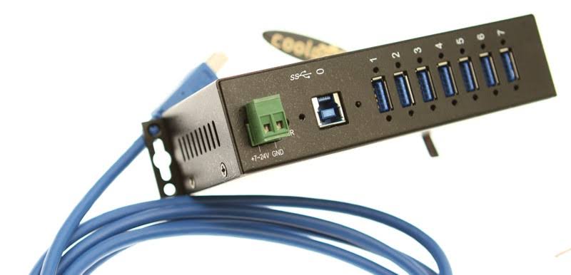 USB 3.0 7-Port Metal Case Hub A579