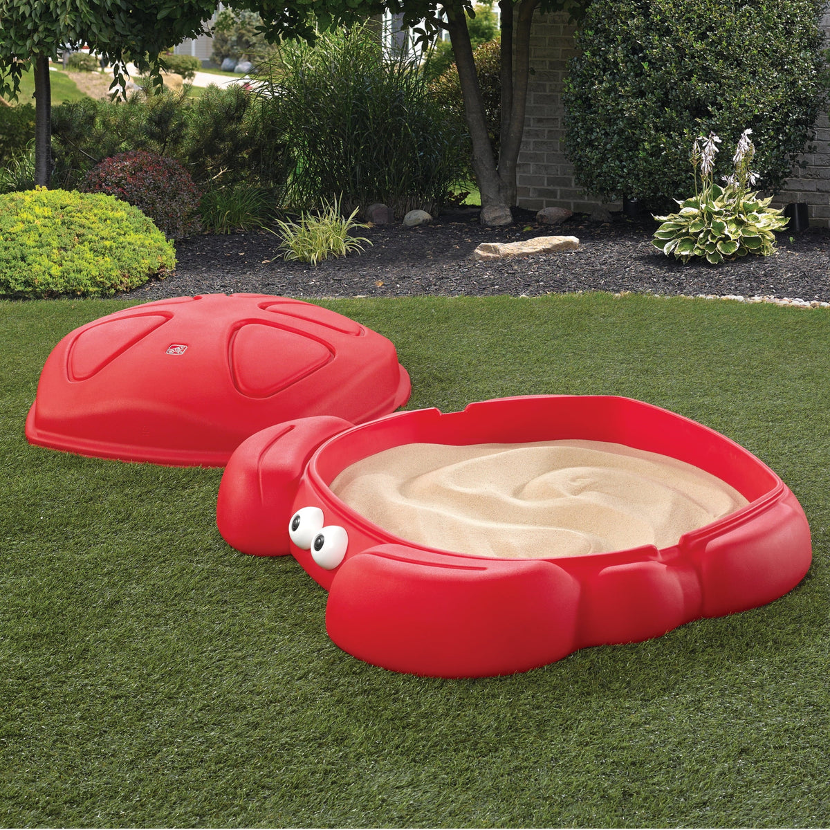 Red Plastic Outdoor Sandbox with Cover H273