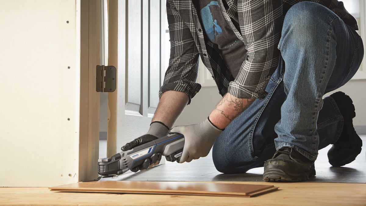 Cordless Oscillating Multi-Tool Kit with Two Batteries L511