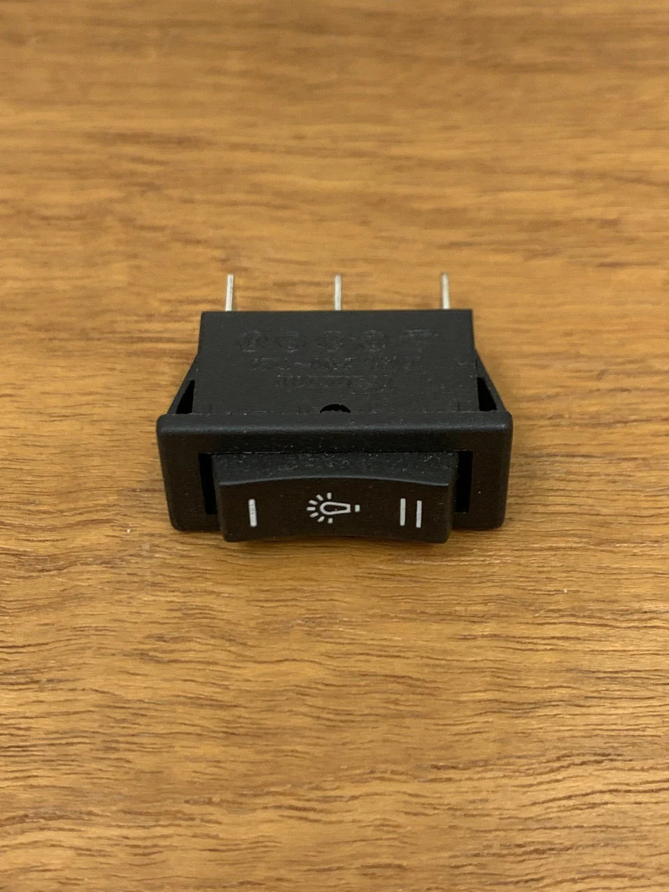 Light Switch 3 Terminals X67746