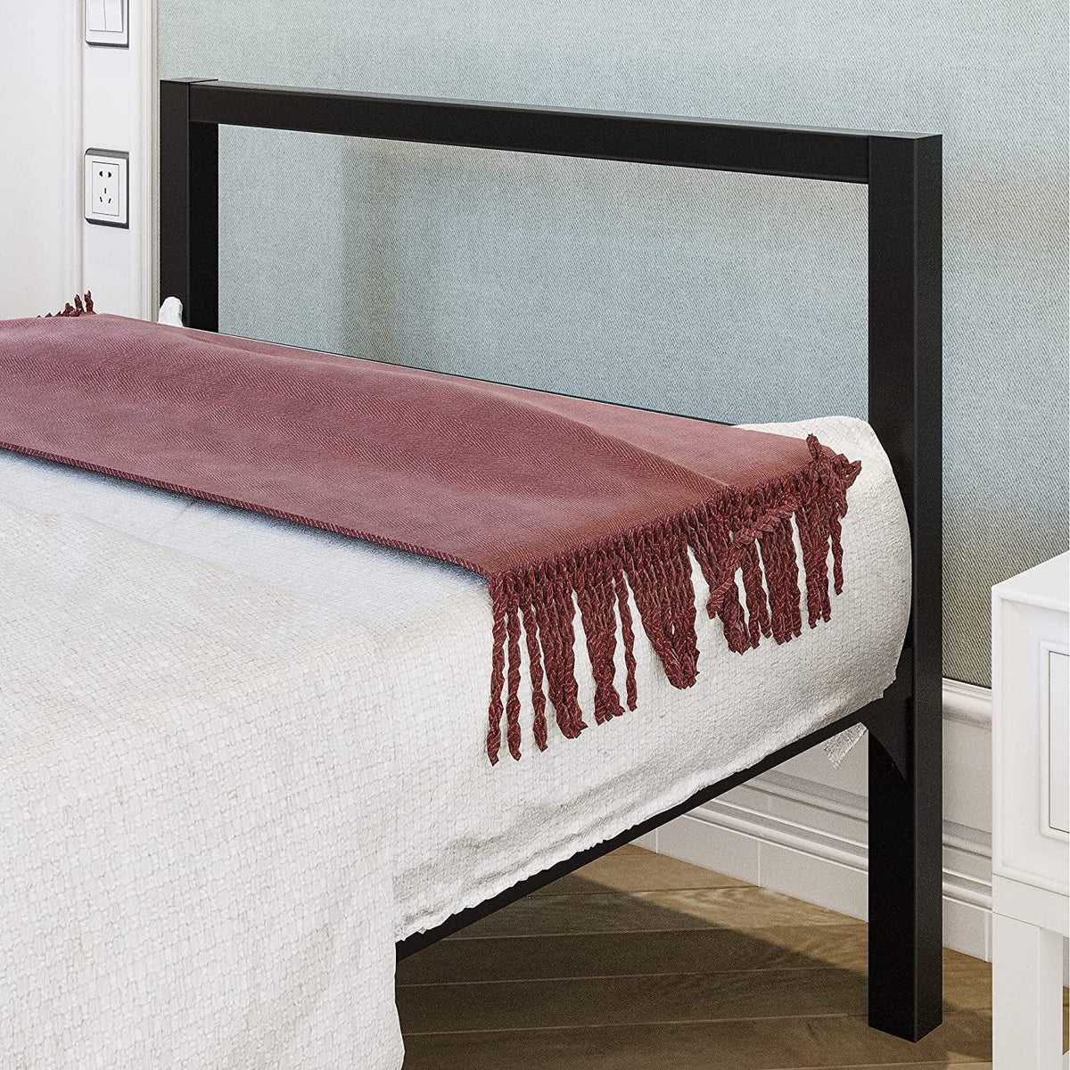 Twin Size Black Metal Bed Frame with Headboard G787