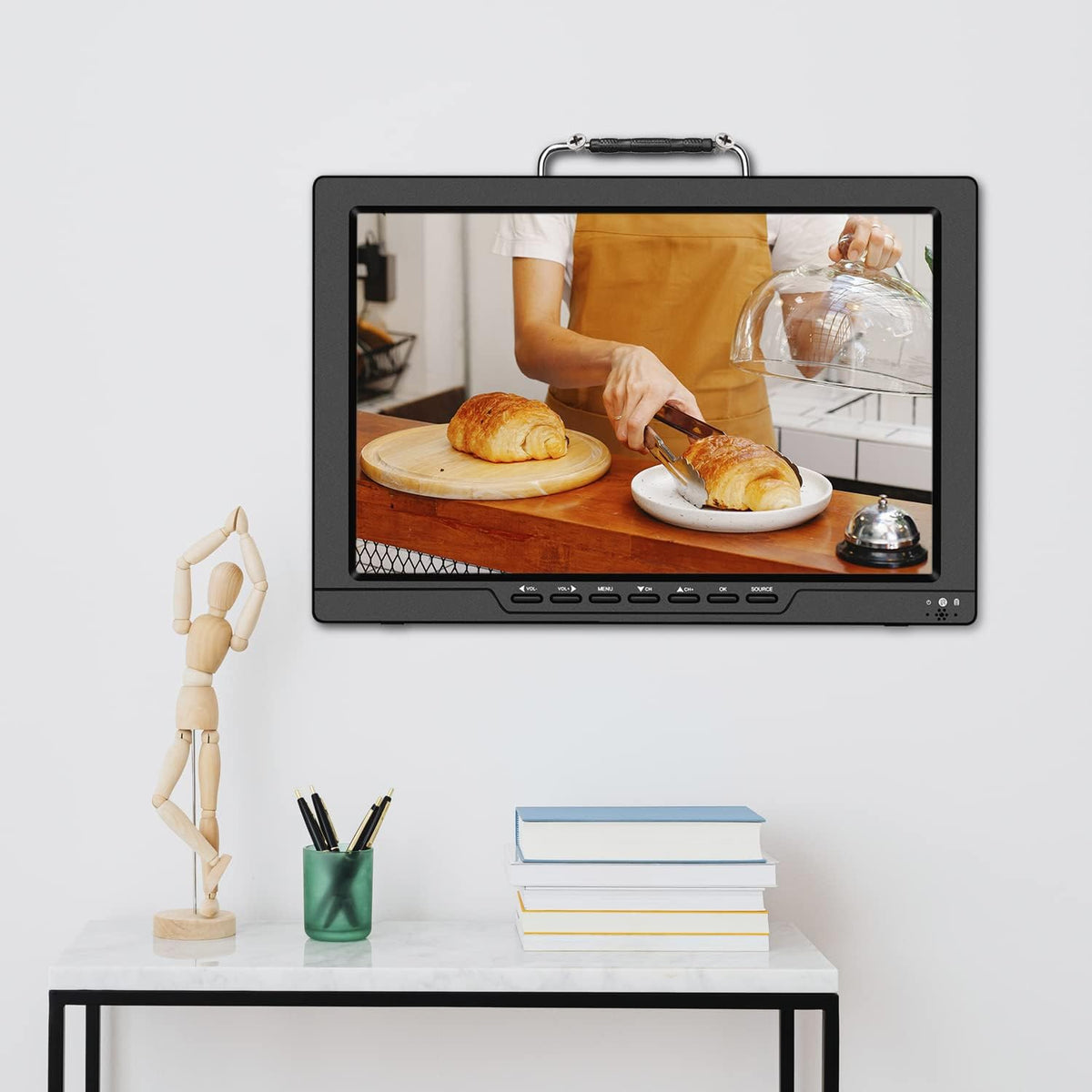 13.3 Inch Portable TV with ATSC Digital TV, Rechargeable Battery, HDMI Input Y5867