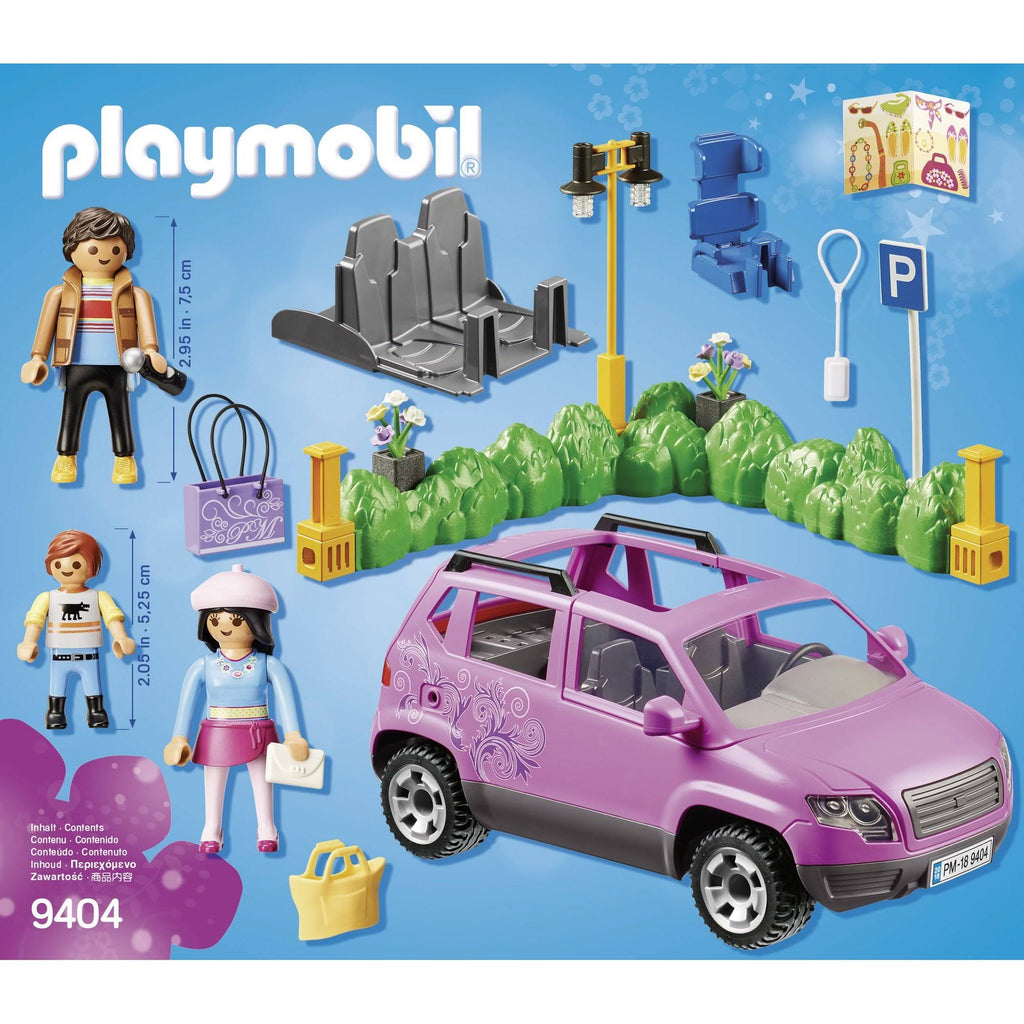 Family Car with Parking Space P433