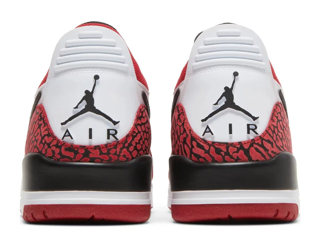 Basketball Shoes Y915249