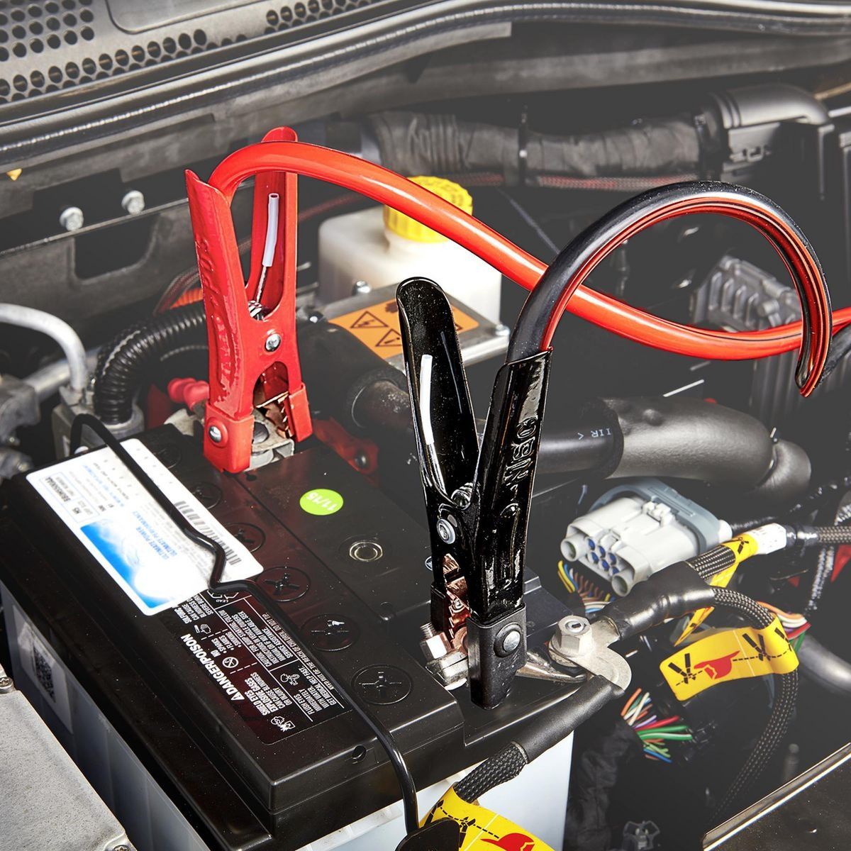 20 ft. 2 Gauge Heavy Duty Jumper Cables T663