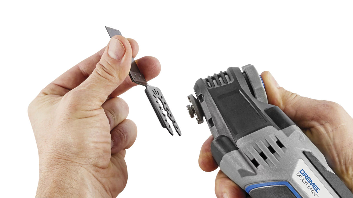 Cordless Oscillating Multi-Tool Kit with Two Batteries L511