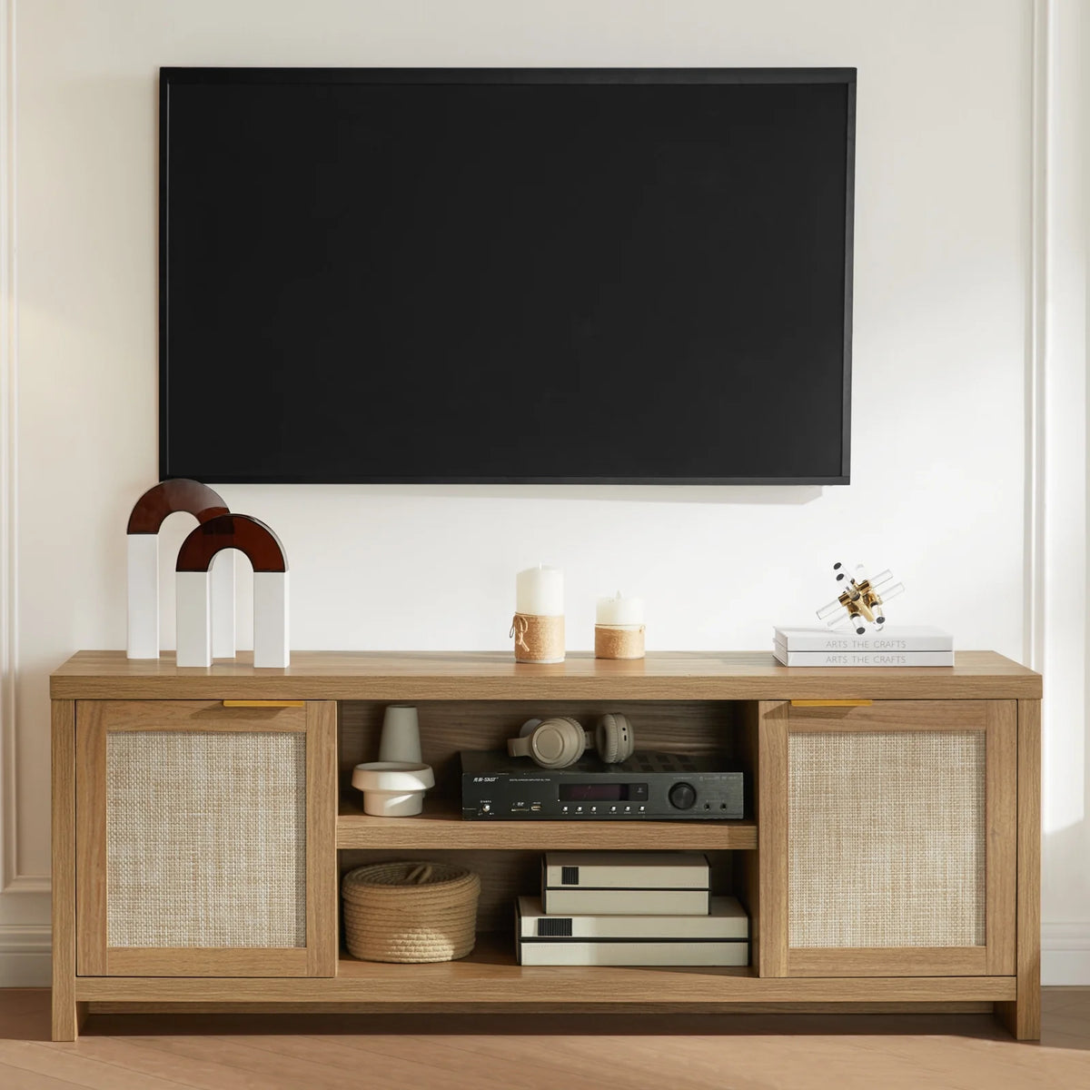 Farmhouse Rattan TV Stand, Weathered Oak U993